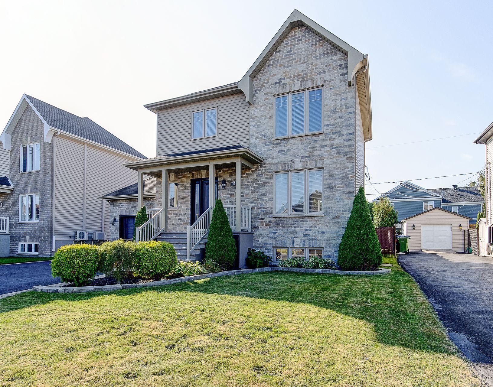 









51


Rue Ravel

,
Saint-Jean-sur-Richelieu,




QC
J3B0C4

