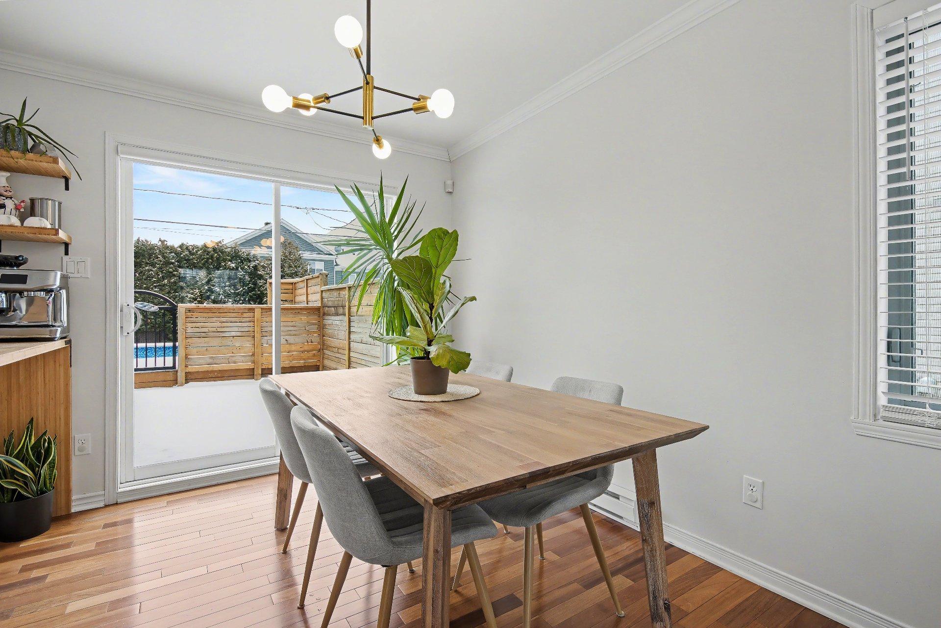 









51


Rue Ravel

,
Saint-Jean-sur-Richelieu,




QC
J3B0C4

