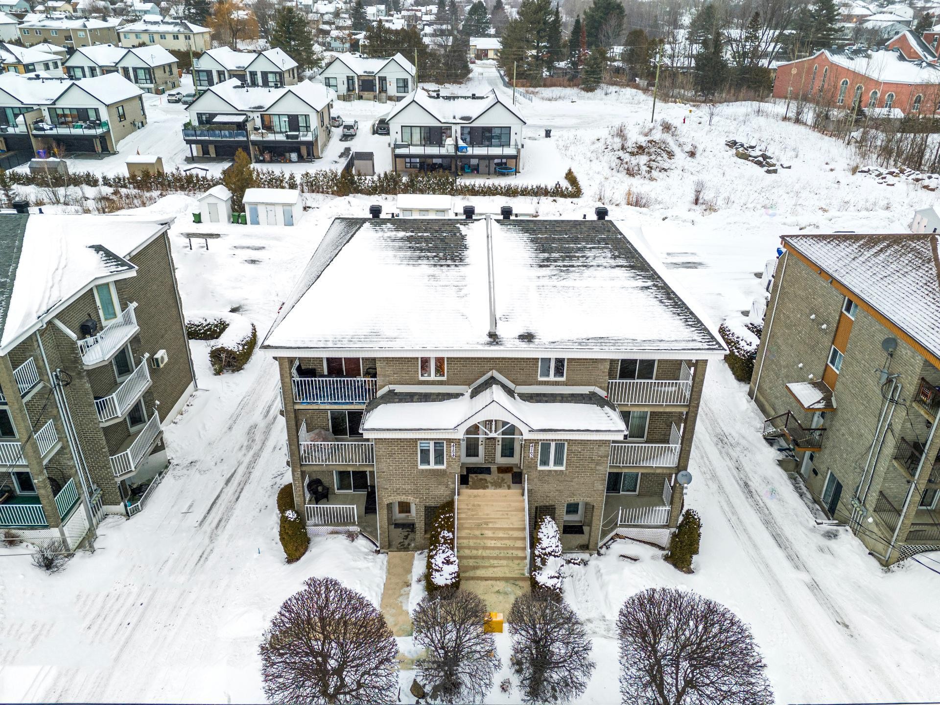 









4156


Rue Raymond-Bergeron

,
Sherbrooke (Les Nations),




QC
J1L2M6

