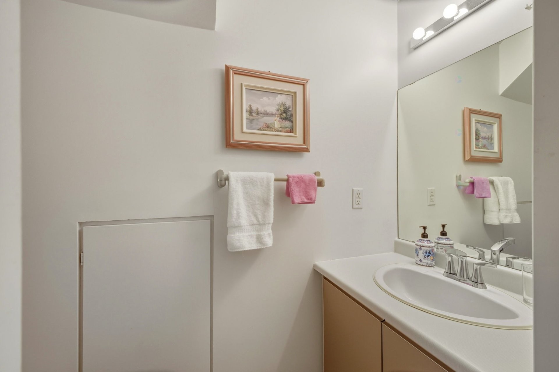 









449


Boul. Wilfrid-Lavigne

, 303,
Gatineau (Aylmer),




QC
J9H6P1

