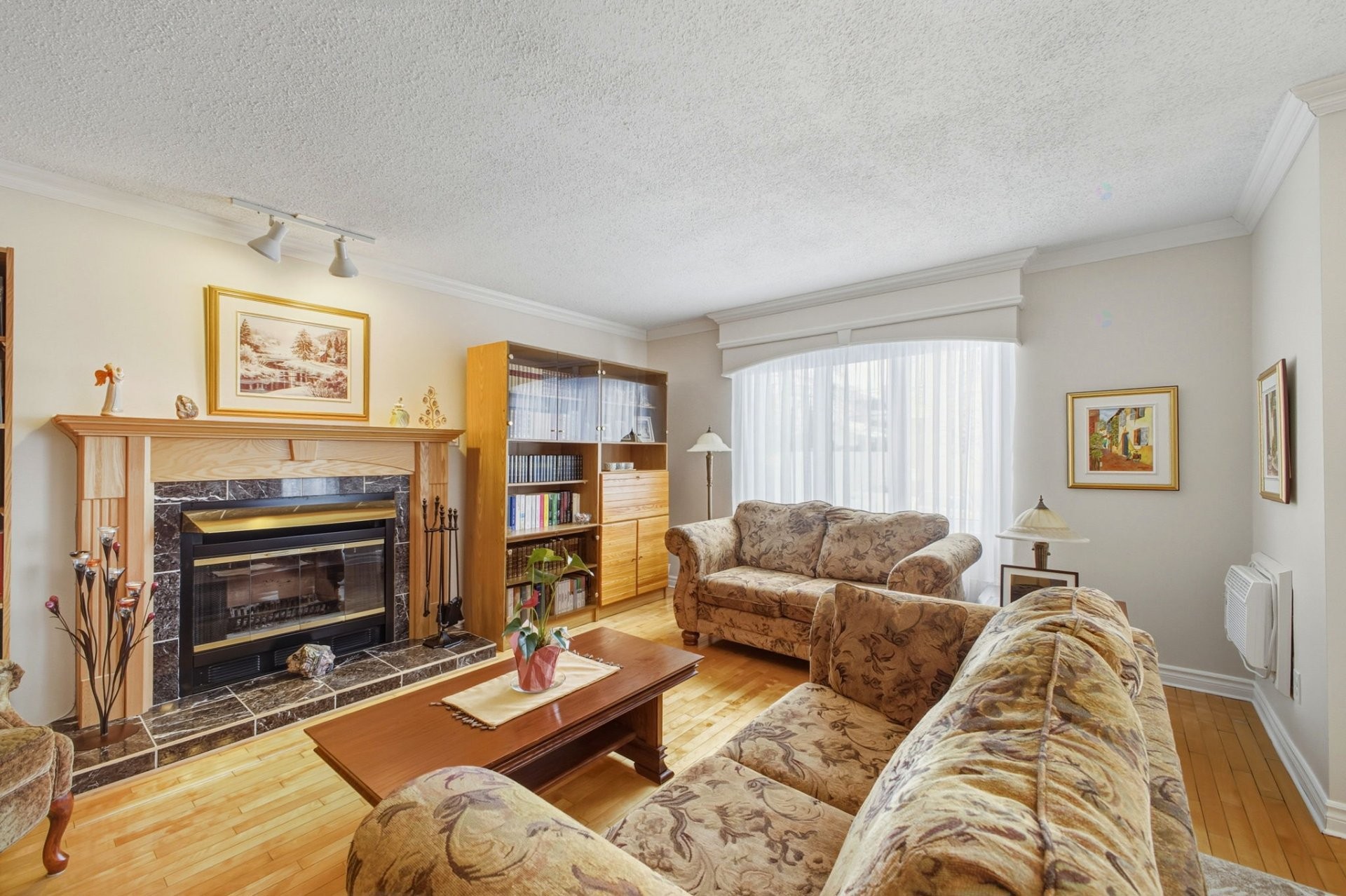 









449


Boul. Wilfrid-Lavigne

, 303,
Gatineau (Aylmer),




QC
J9H6P1

