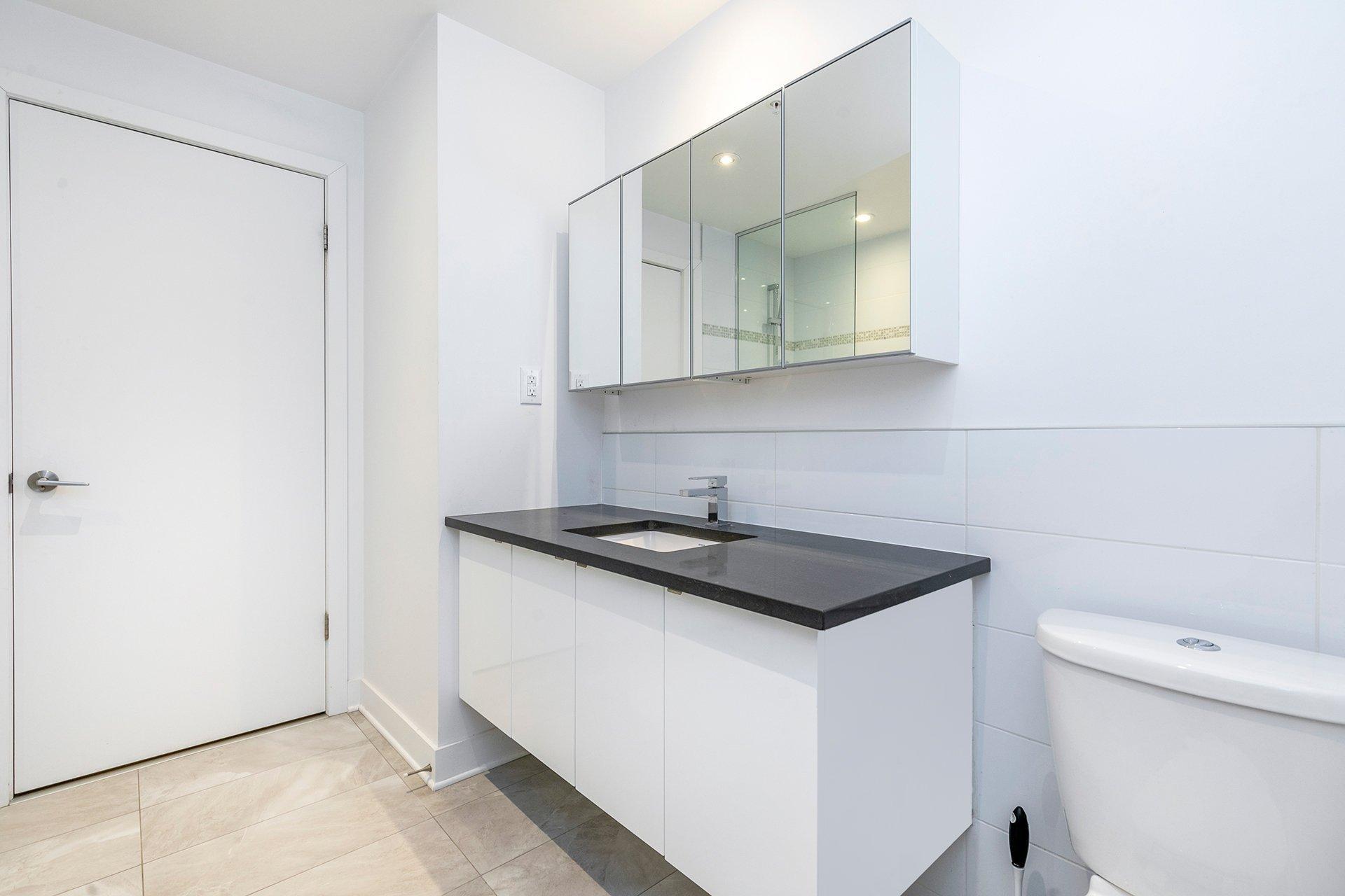 









4959


Rue Jean-Talon O.

, 405,
Montréal (Côte-des-Neiges/Notre-Dame-de-Grâce),




QC
H4P0B8

