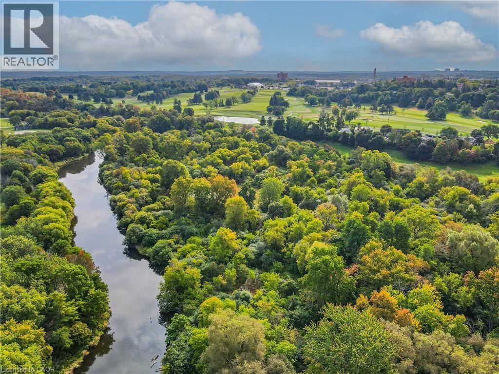 












180 GORDON Street Unit# 7

,
Guelph,




Ontario
N1G1X1

