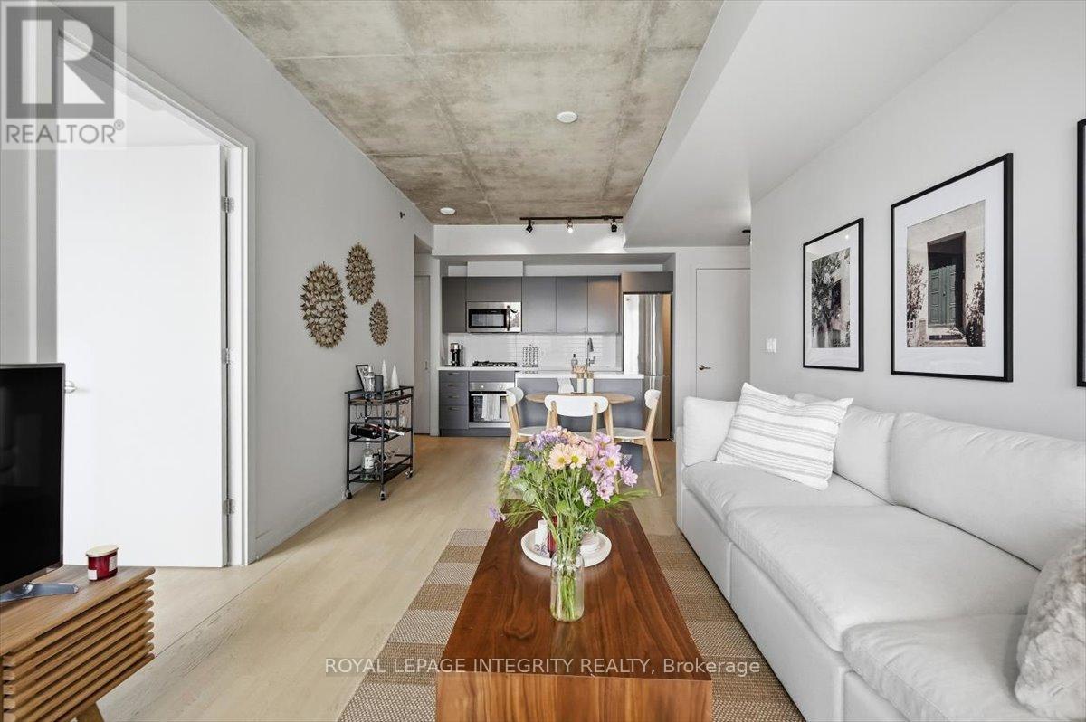 












602 - 203 CATHERINE STREET

,
Ottawa,




Ontario
K2P1J5

