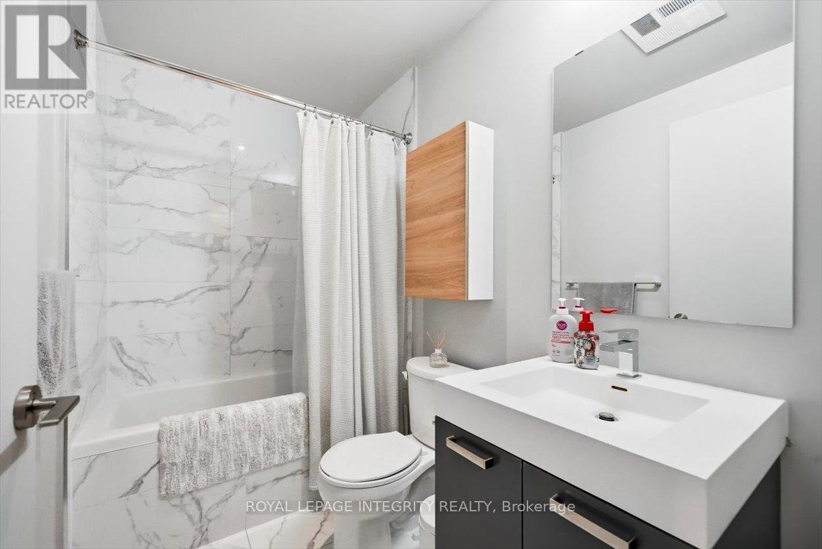 












602 - 203 CATHERINE STREET

,
Ottawa,




Ontario
K2P1J5

