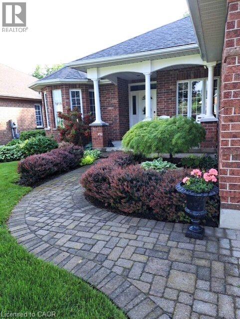 












144 GOLF LINKS Drive

,
Baden,




Ontario
N3A3P1

