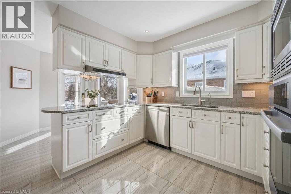 












144 GOLF LINKS Drive

,
Baden,




Ontario
N3A3P1

