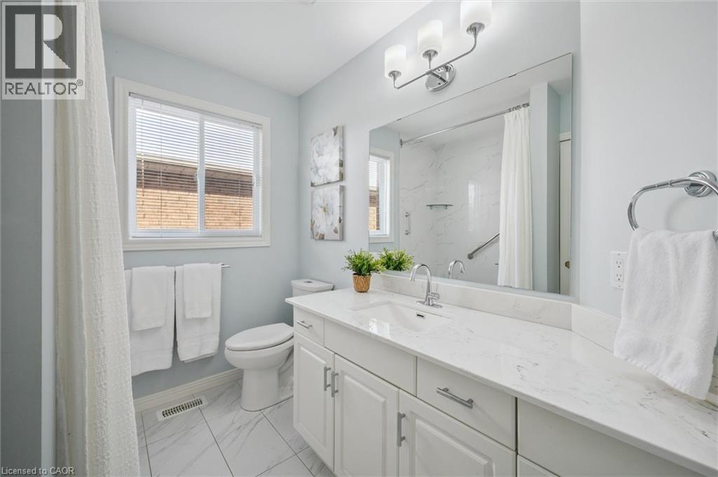 












144 GOLF LINKS Drive

,
Baden,




Ontario
N3A3P1

