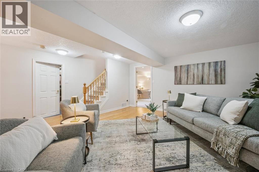 












144 GOLF LINKS Drive

,
Baden,




Ontario
N3A3P1

