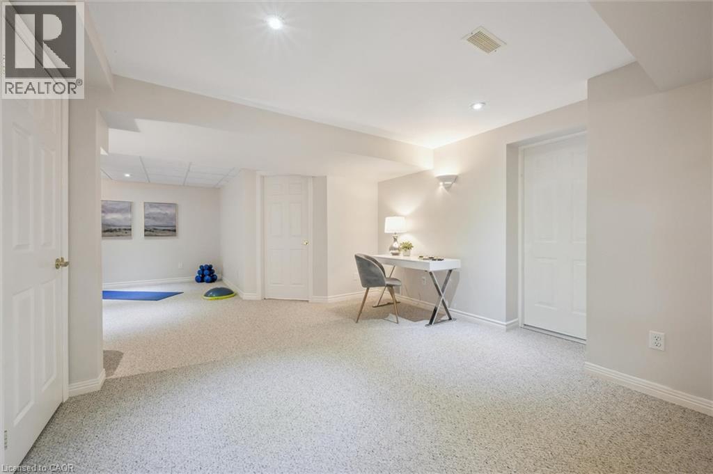 












144 GOLF LINKS Drive

,
Baden,




Ontario
N3A3P1

