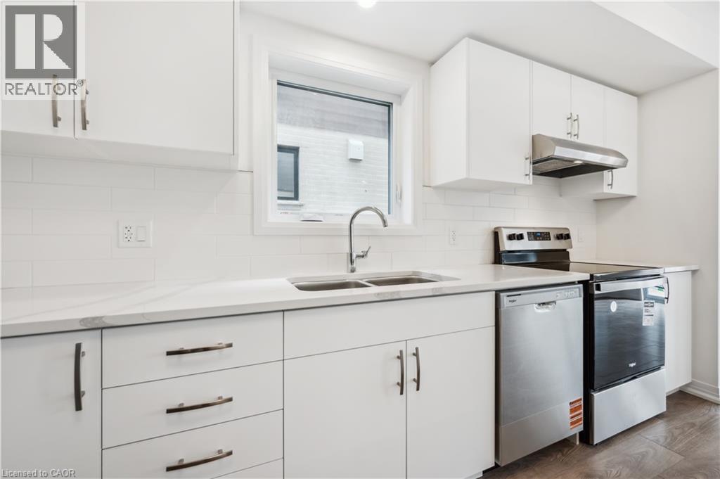 












15 STAUFFER WOODS Trail Unit# B8

,
Kitchener,




Ontario
N2P2P4

