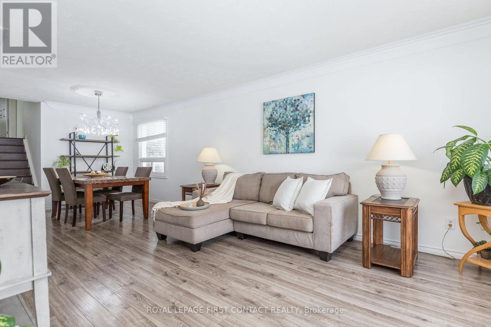 












3 OREN BOULEVARD

,
Barrie,




Ontario
L4N4T3

