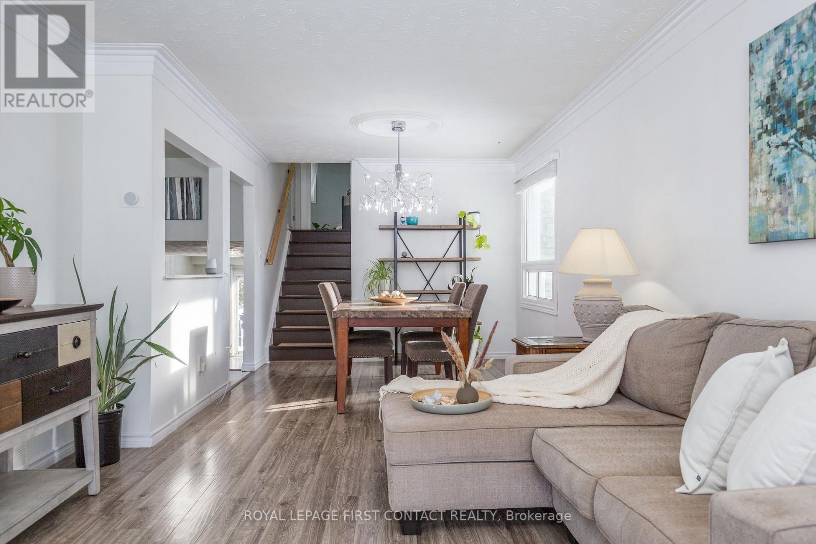 












3 OREN BOULEVARD

,
Barrie,




Ontario
L4N4T3

