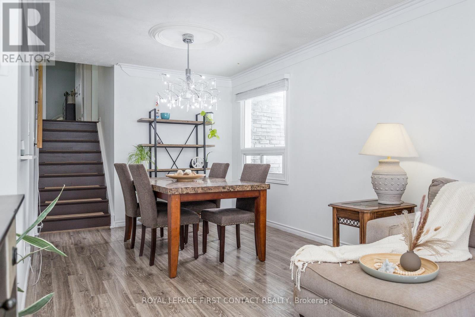 












3 OREN BOULEVARD

,
Barrie,




Ontario
L4N4T3

