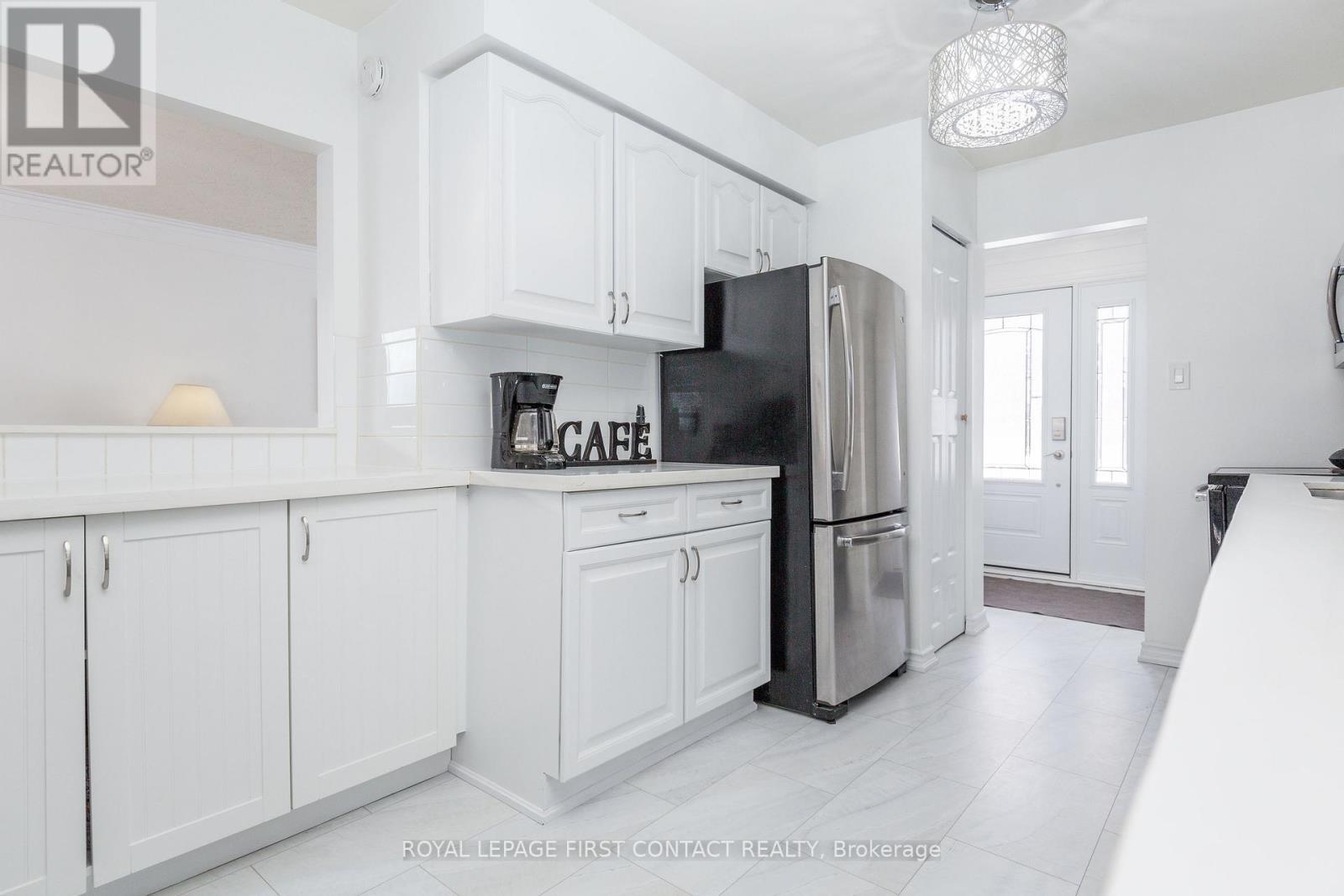 












3 OREN BOULEVARD

,
Barrie,




Ontario
L4N4T3

