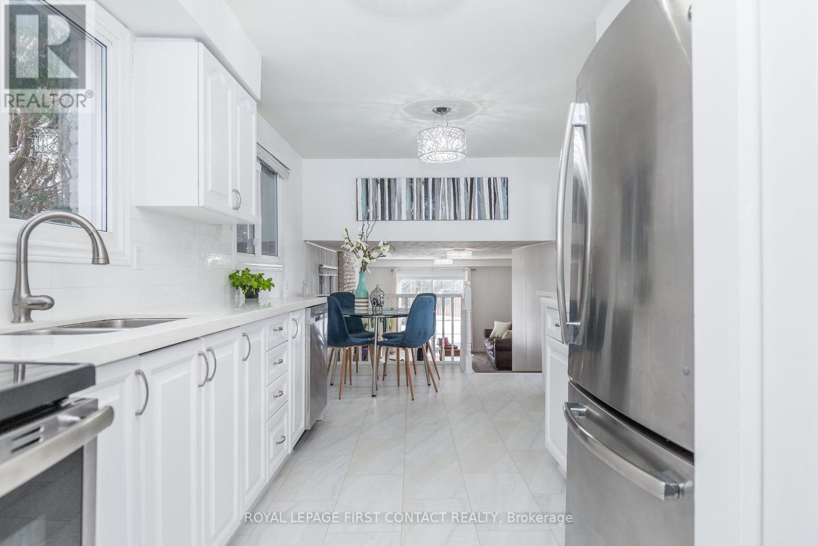 












3 OREN BOULEVARD

,
Barrie,




Ontario
L4N4T3

