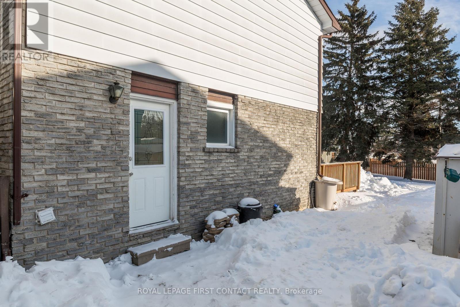












3 OREN BOULEVARD

,
Barrie,




Ontario
L4N4T3

