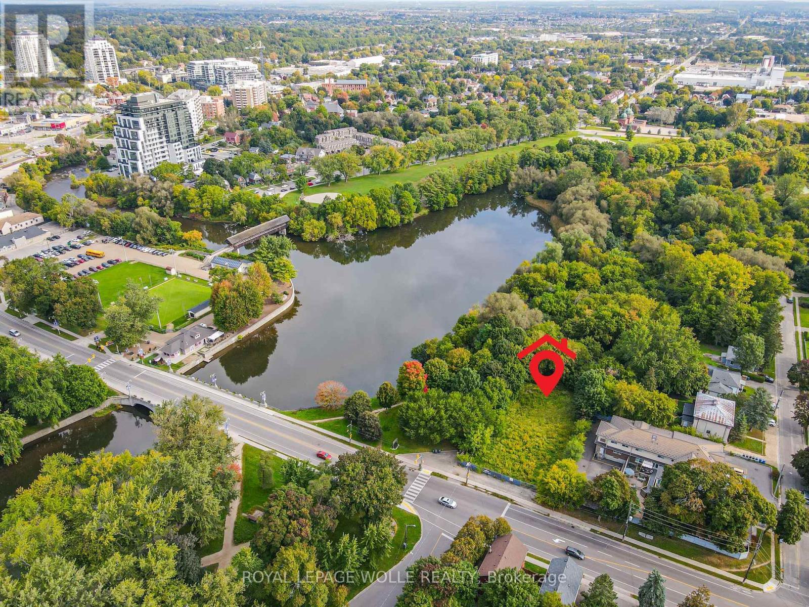 












7 - 180 GORDON STREET

,
Guelph,




Ontario
N1G1X1

