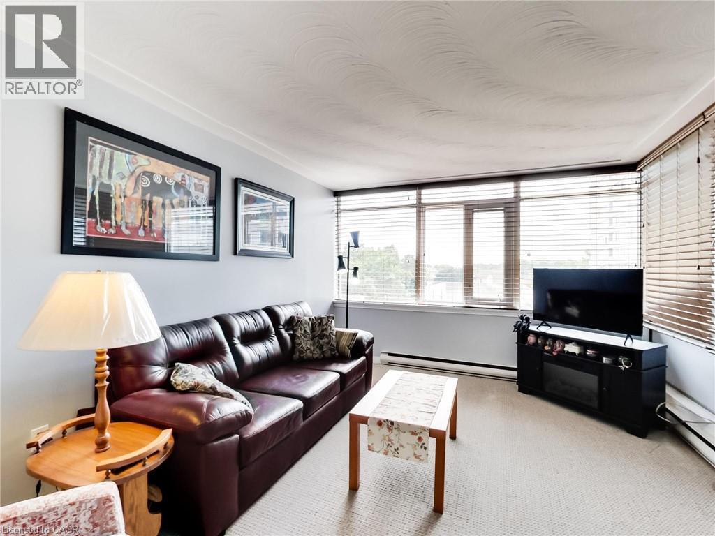 












30 HARRISFORD Street Unit# 405

,
Hamilton,




Ontario
L8K6M9

