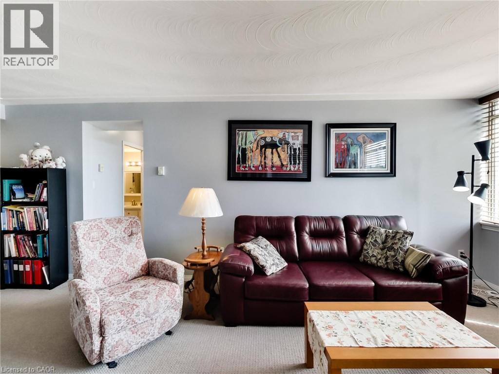 












30 HARRISFORD Street Unit# 405

,
Hamilton,




Ontario
L8K6M9

