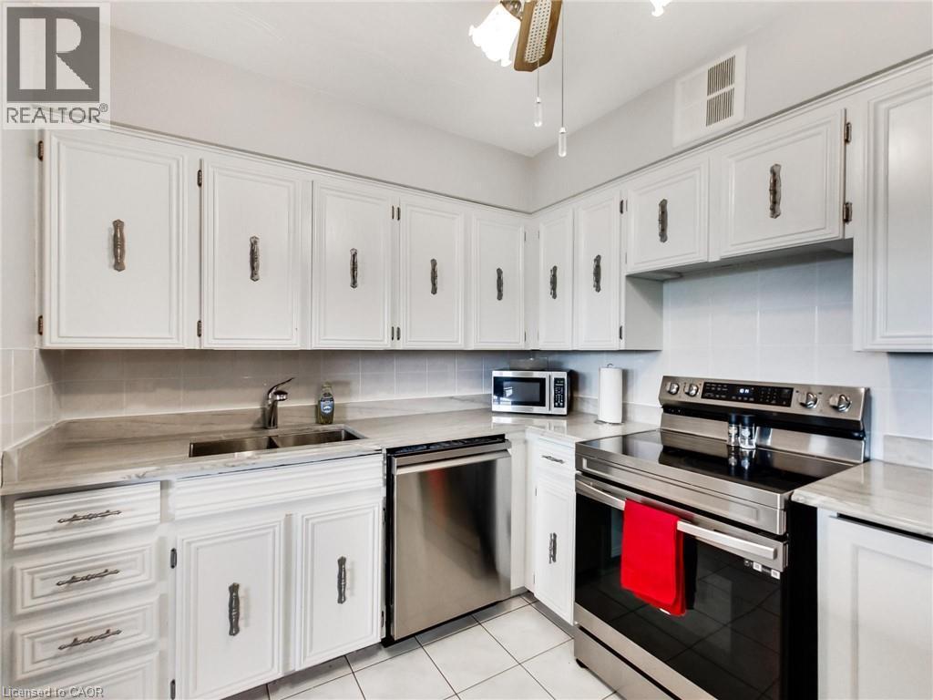 












30 HARRISFORD Street Unit# 405

,
Hamilton,




Ontario
L8K6M9

