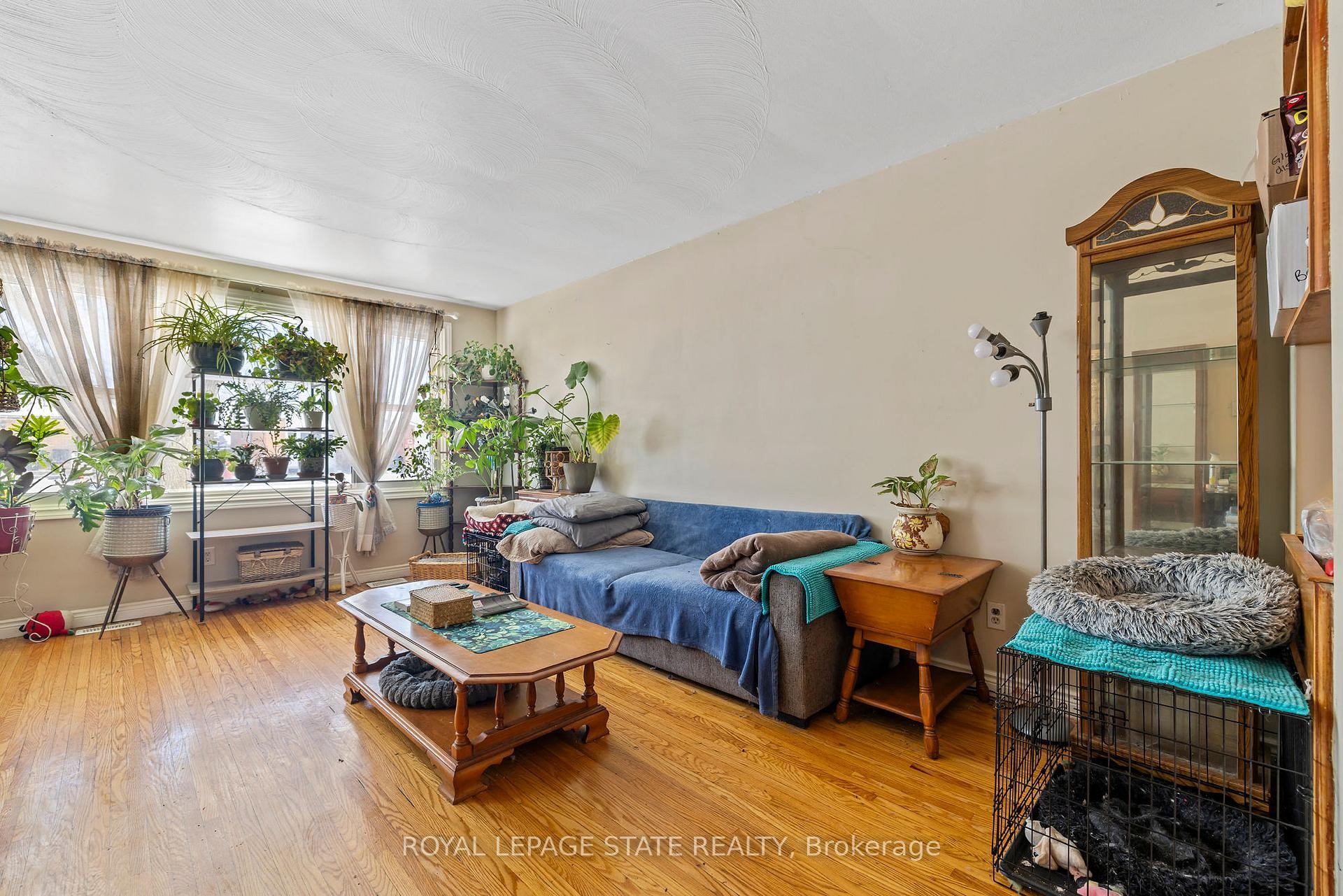 









78


Cromwell

Crescent,
Hamilton,




ON
L8G 2G2

