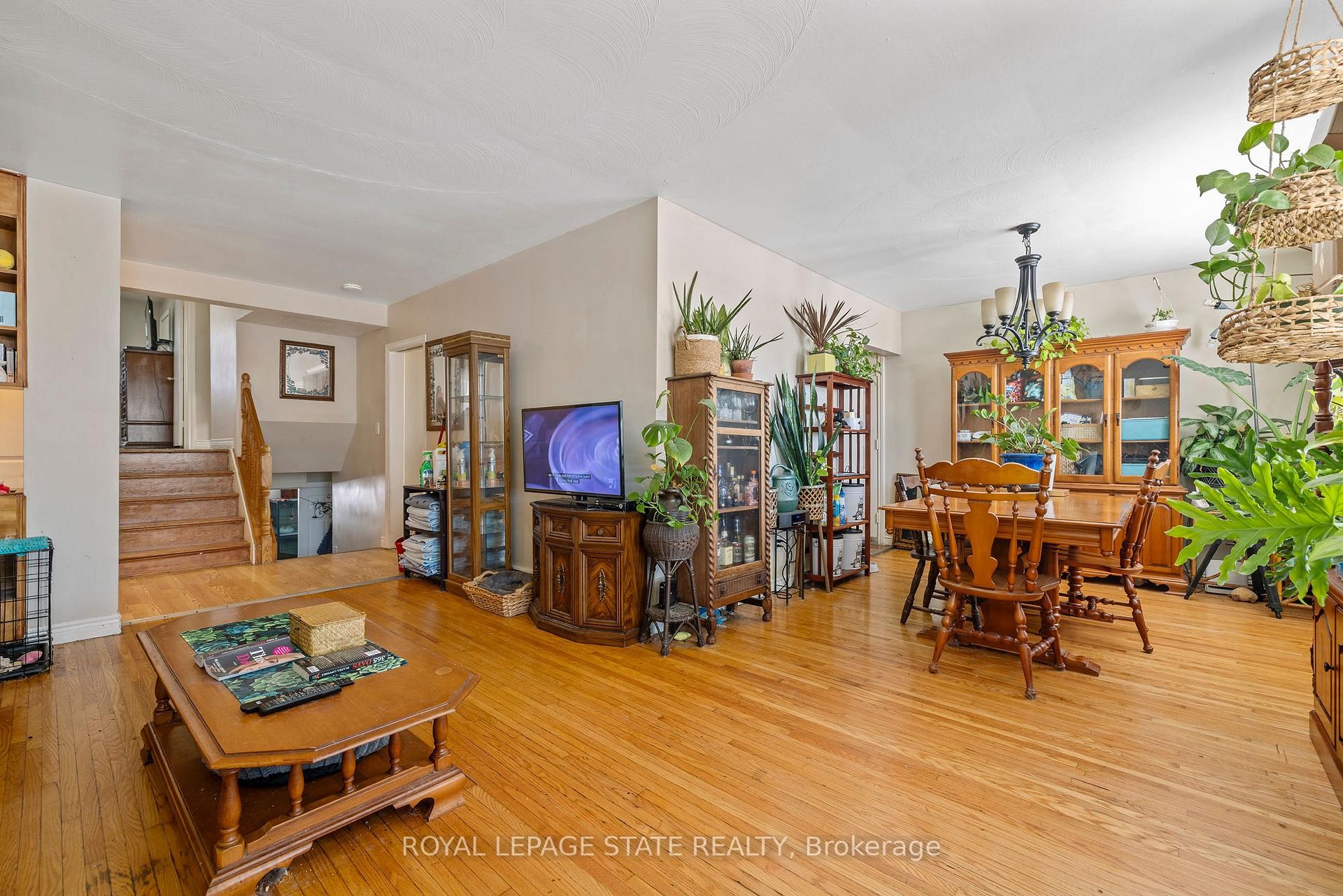 









78


Cromwell

Crescent,
Hamilton,




ON
L8G 2G2

