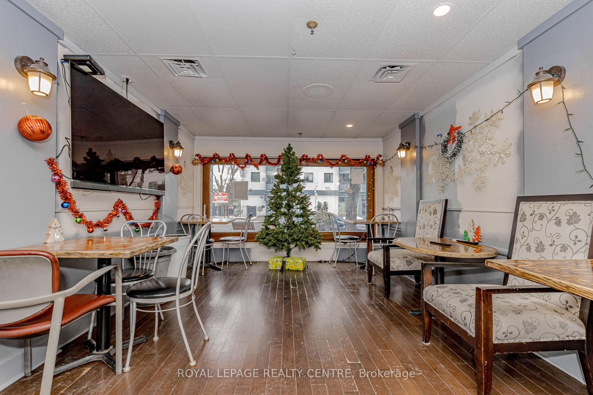 









1028


Eglinton

Avenue West,
Toronto,




ON
M6C 2C5

