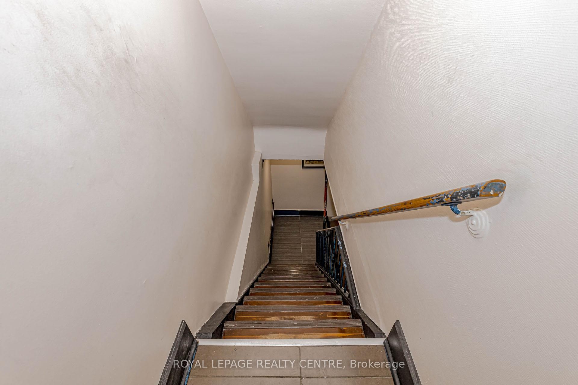 









1028


Eglinton

Avenue West,
Toronto,




ON
M6C 2C5

