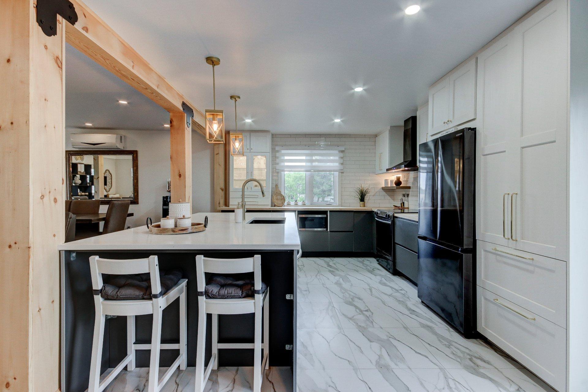 









1774


Ch. du Clocher

,
Saint-Jean-sur-Richelieu,




QC
J2Y1C8

