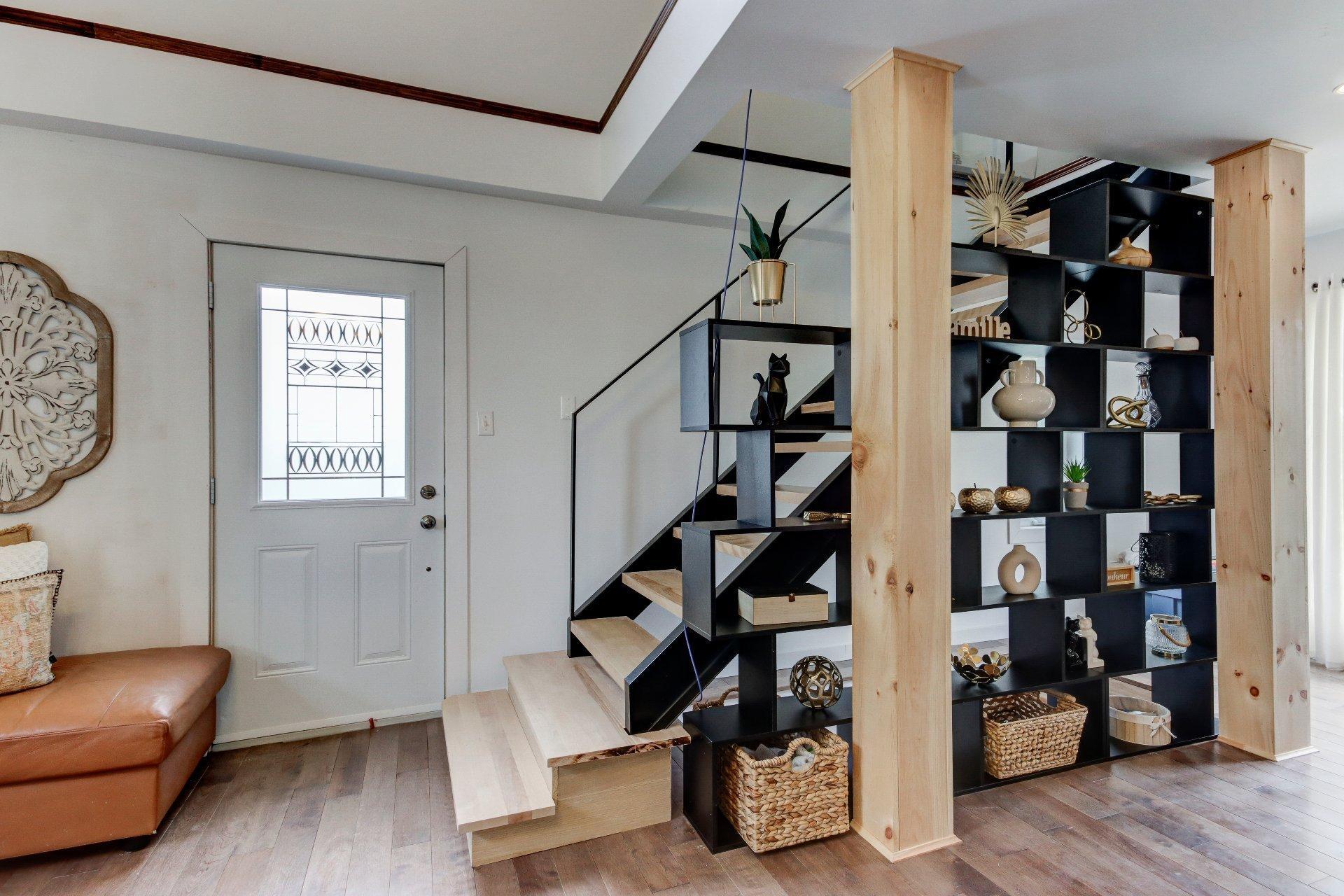 









1774


Ch. du Clocher

,
Saint-Jean-sur-Richelieu,




QC
J2Y1C8

