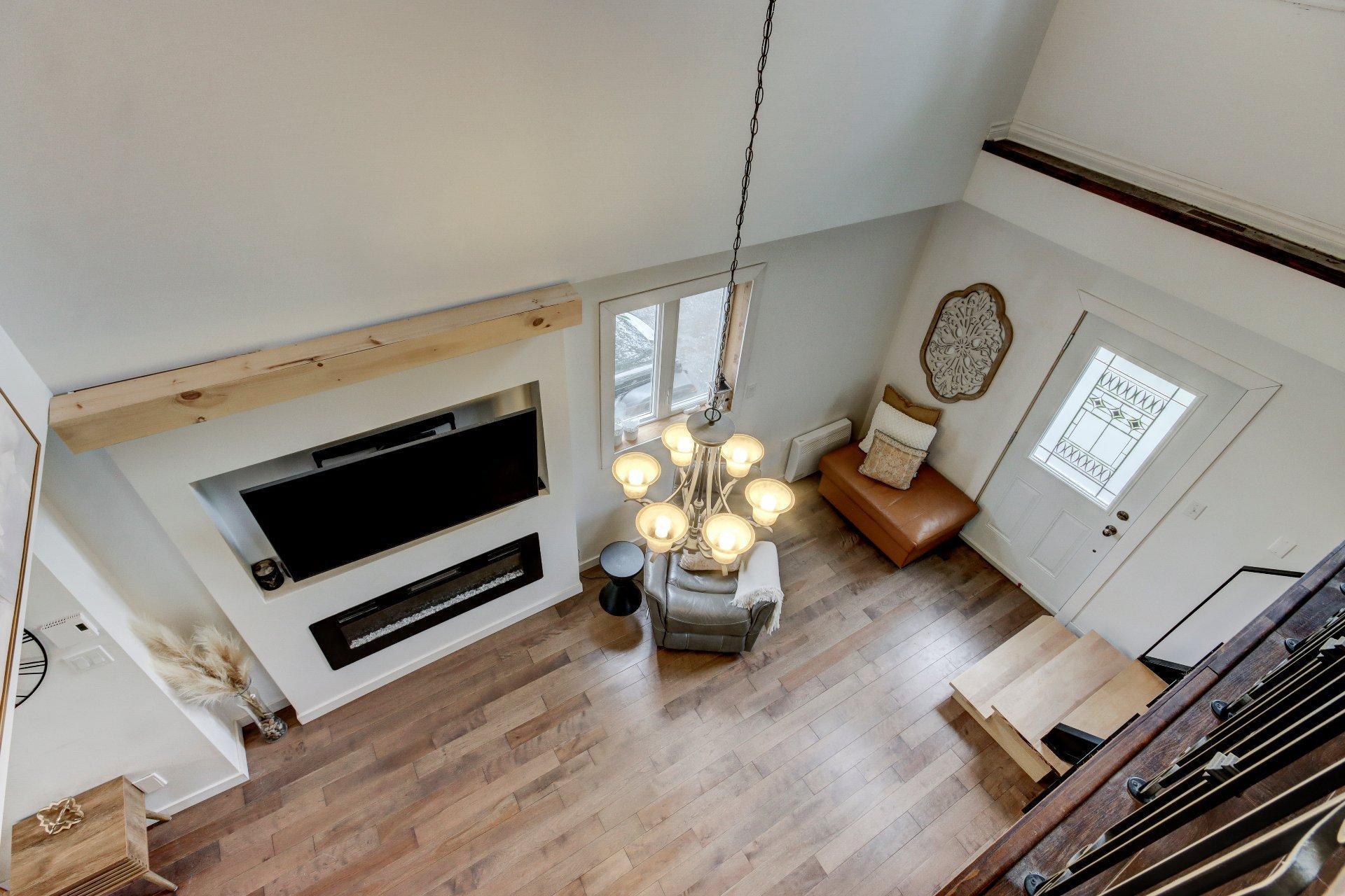 









1774


Ch. du Clocher

,
Saint-Jean-sur-Richelieu,




QC
J2Y1C8

