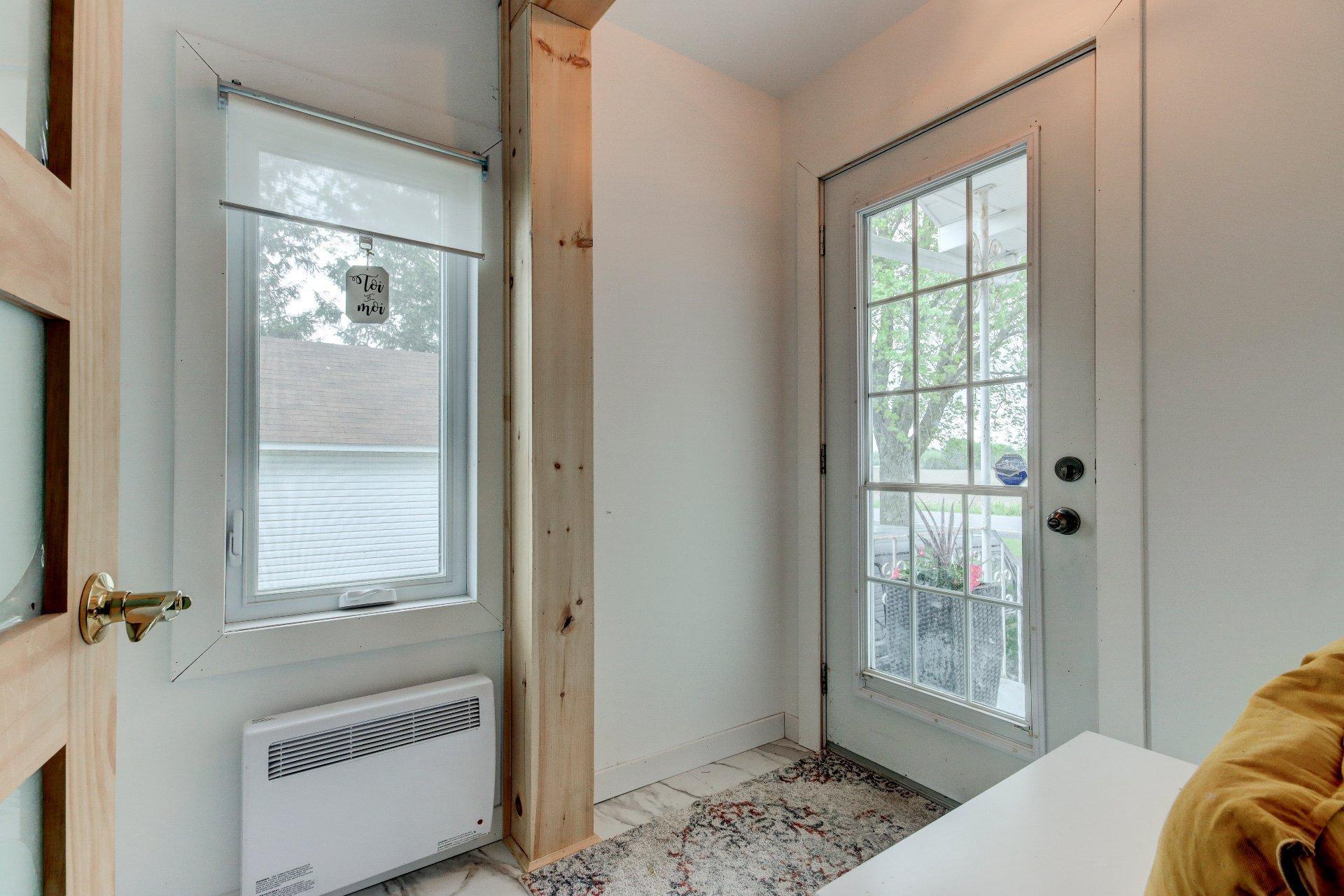 









1774


Ch. du Clocher

,
Saint-Jean-sur-Richelieu,




QC
J2Y1C8

