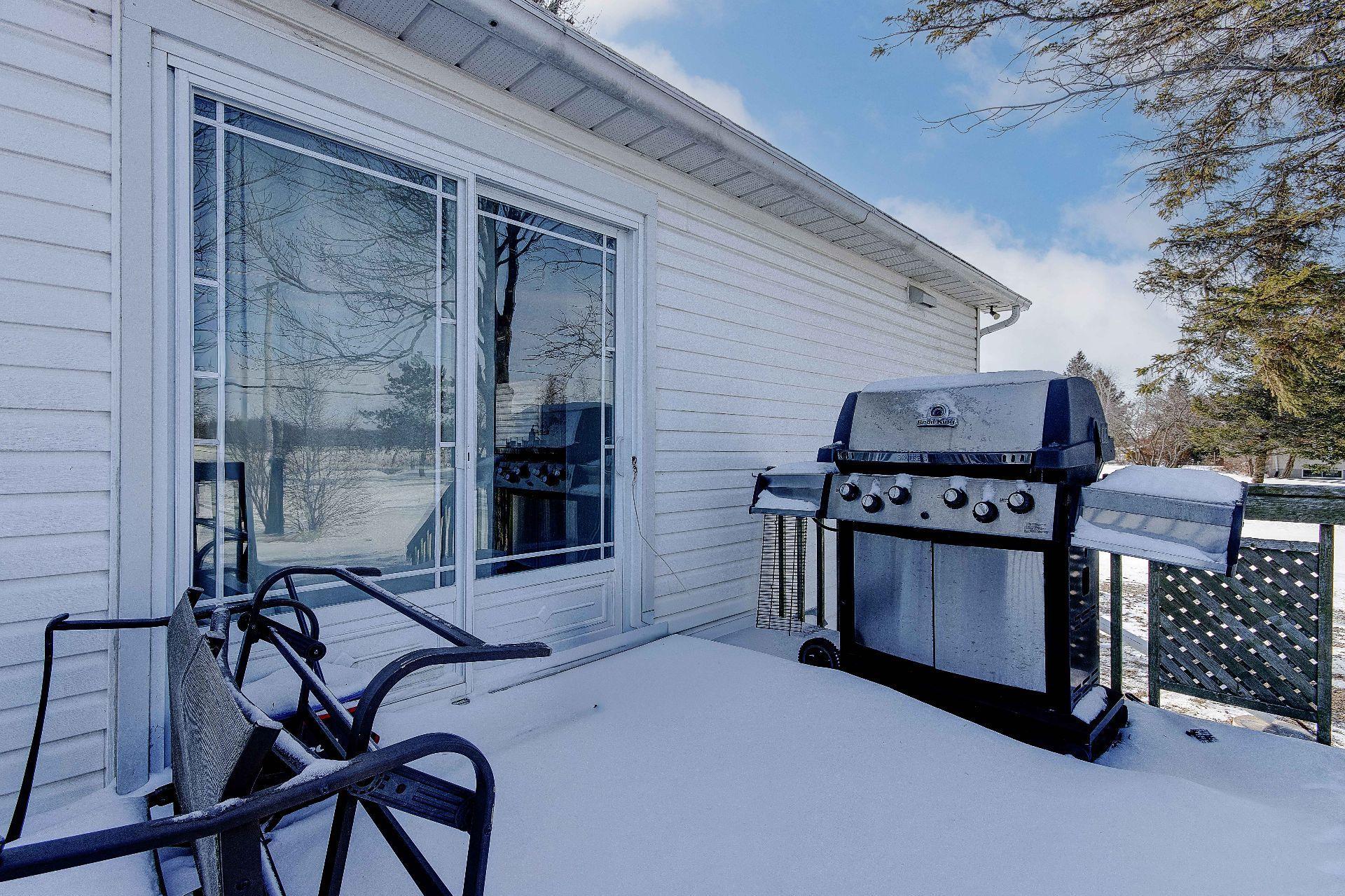 









1774


Ch. du Clocher

,
Saint-Jean-sur-Richelieu,




QC
J2Y1C8

