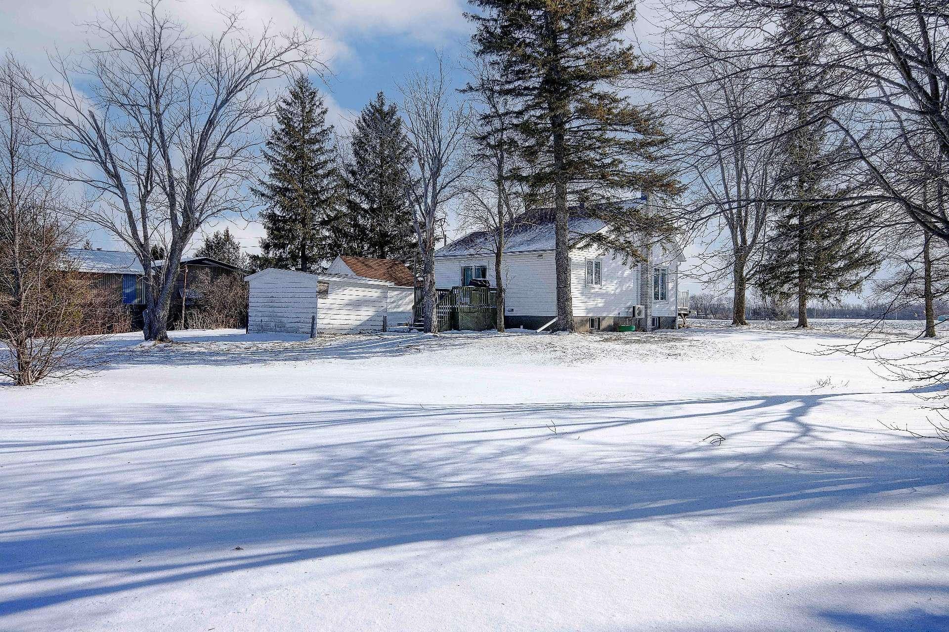 









1774


Ch. du Clocher

,
Saint-Jean-sur-Richelieu,




QC
J2Y1C8

