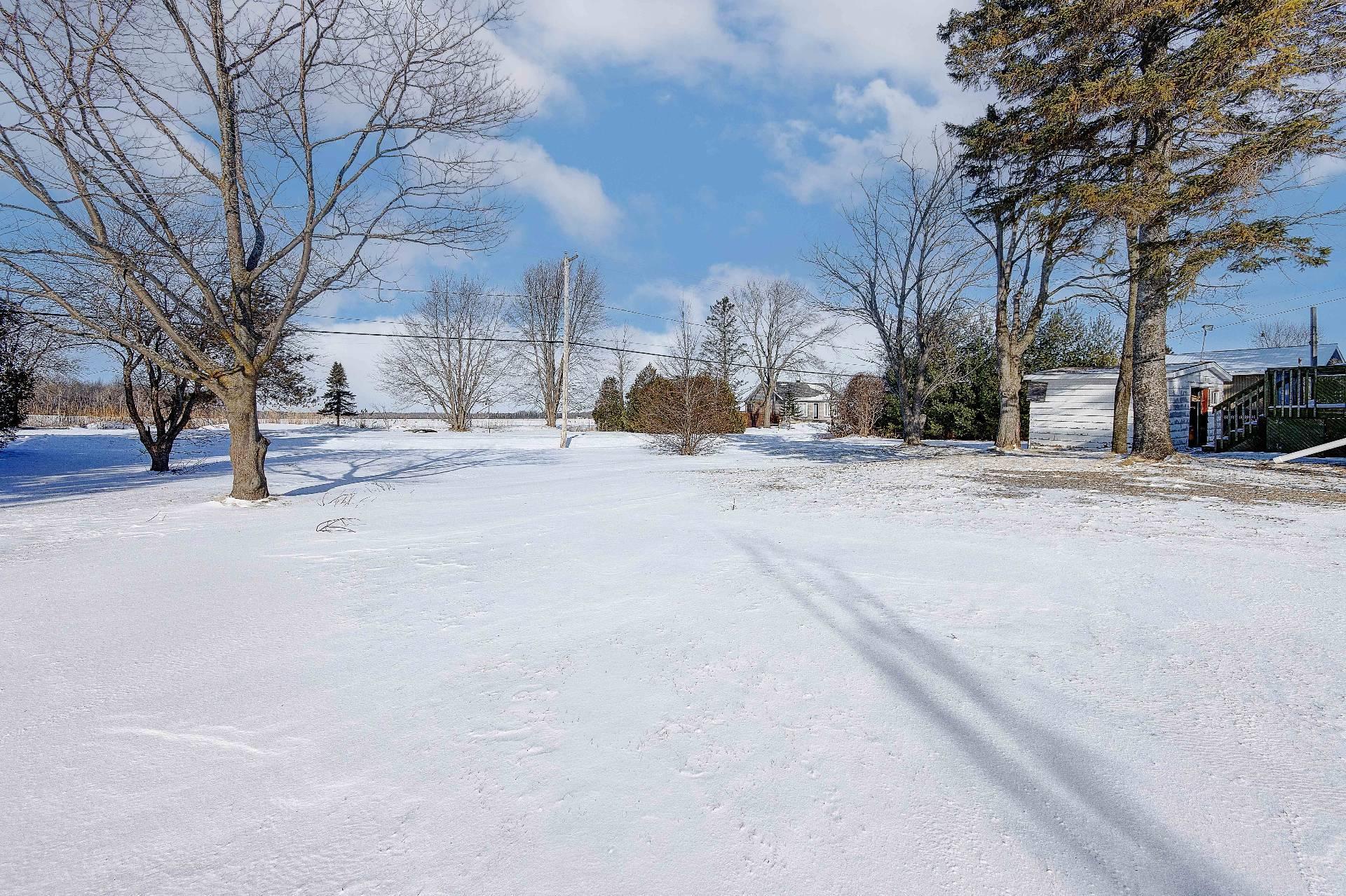 









1774


Ch. du Clocher

,
Saint-Jean-sur-Richelieu,




QC
J2Y1C8

