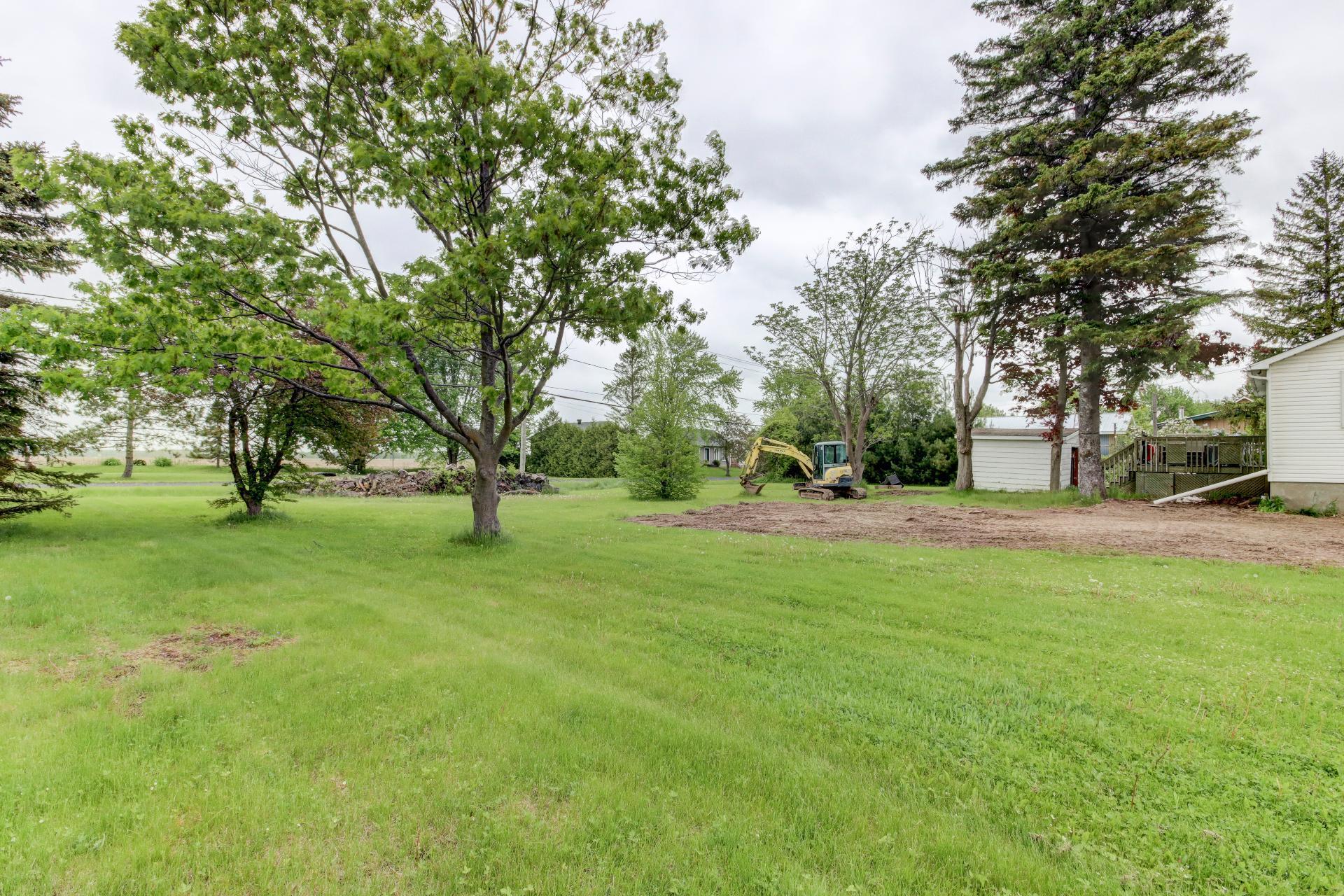 









1774


Ch. du Clocher

,
Saint-Jean-sur-Richelieu,




QC
J2Y1C8

