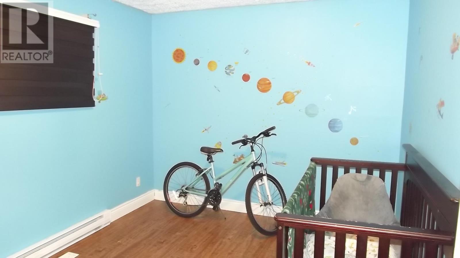 












224 Hillside DR S

,
Elliot Lake,




Ontario
P5A1N5

