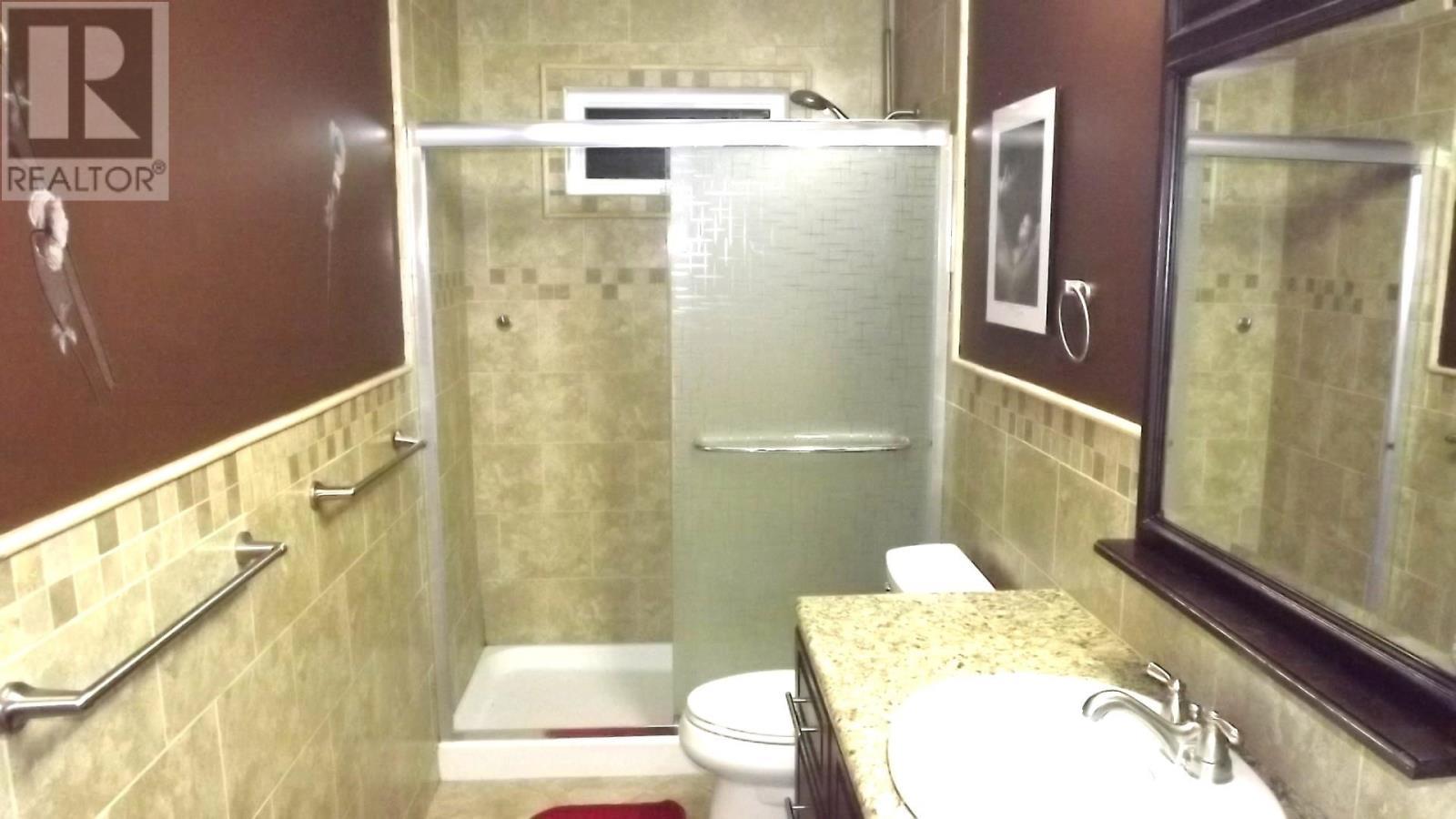 












224 Hillside DR S

,
Elliot Lake,




Ontario
P5A1N5

