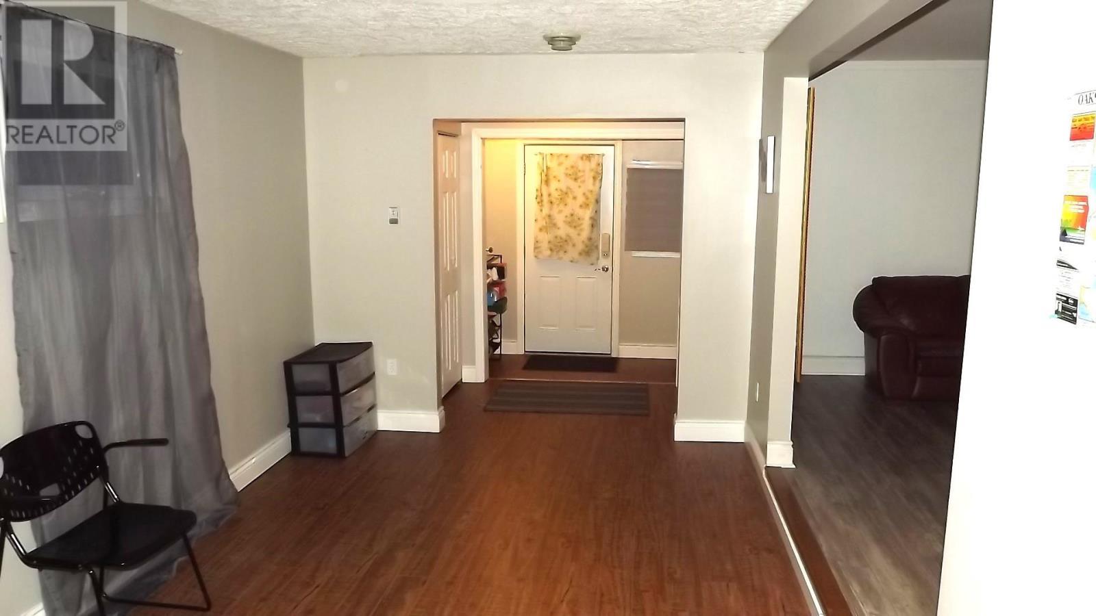 












224 Hillside DR S

,
Elliot Lake,




Ontario
P5A1N5

