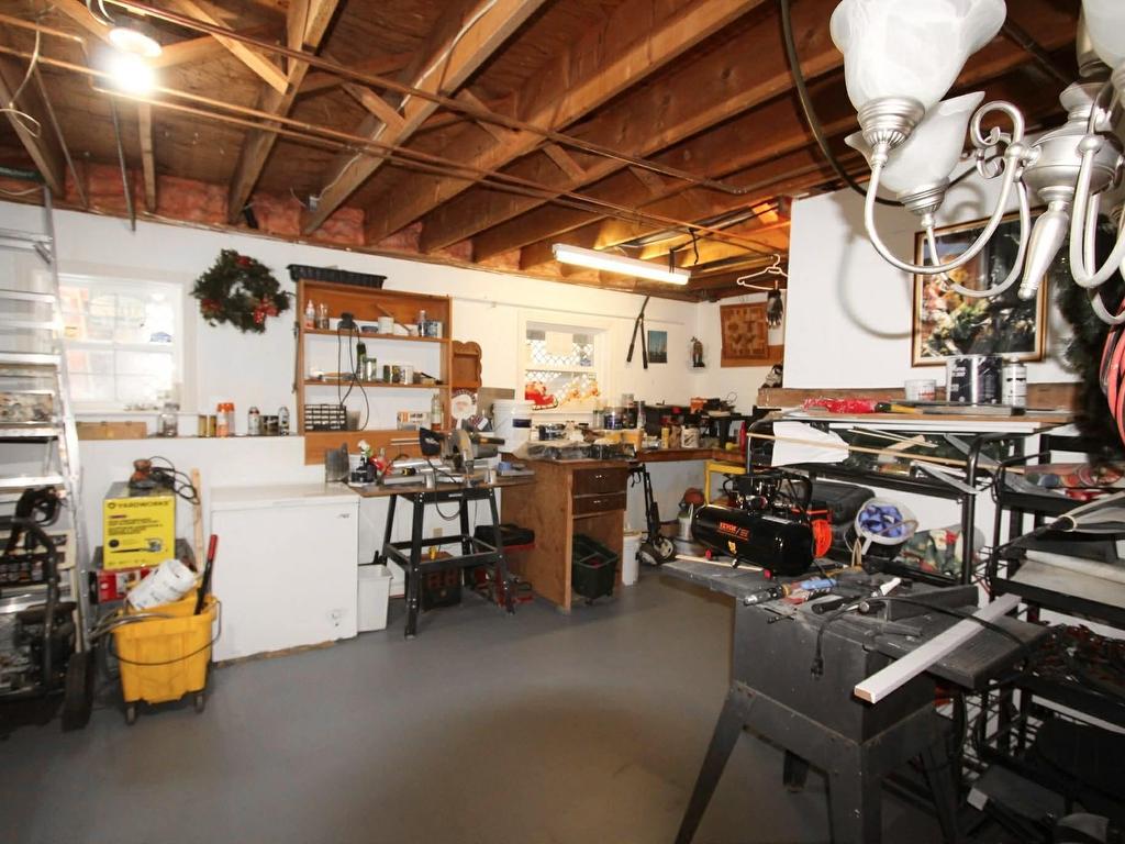 












17 Centennial Drive

,
Kensington,




PE
C0B 1M0

