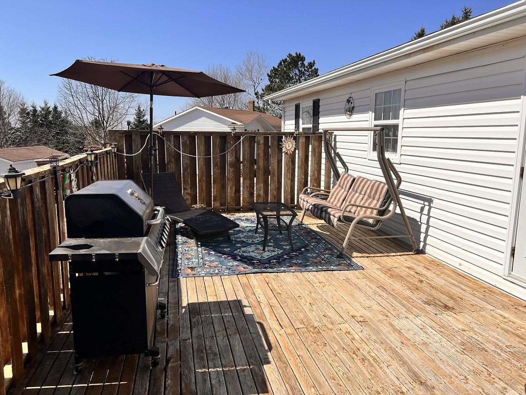 












17 Centennial Drive

,
Kensington,




PE
C0B 1M0

