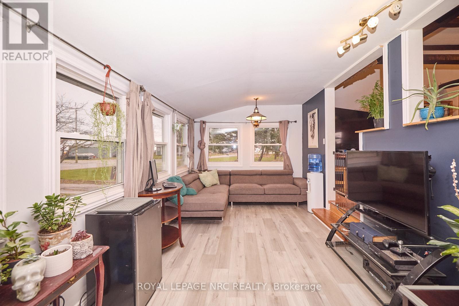 












48 DERNER LINE

,
Haldimand,




Ontario
N0A1K0

