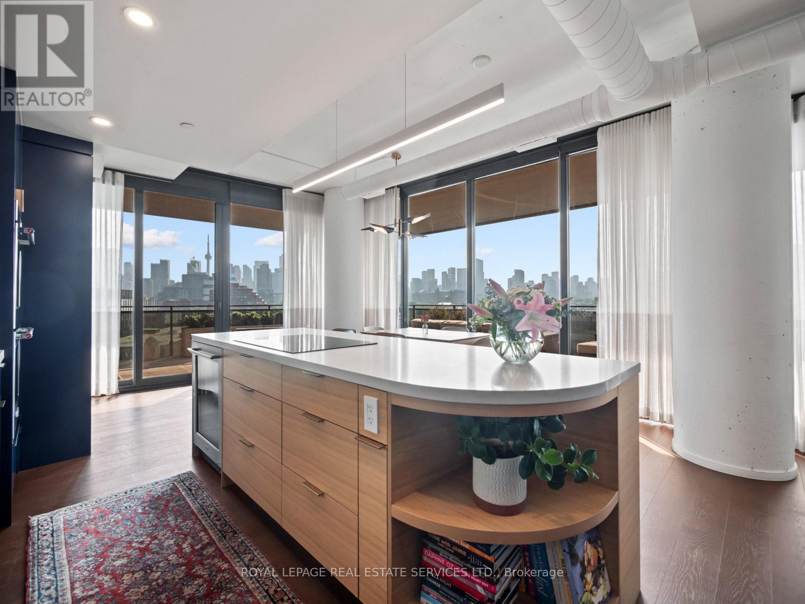 












904 - 21 LAWREN HARRIS SQUARE

,
Toronto,




Ontario
M5A0T4

