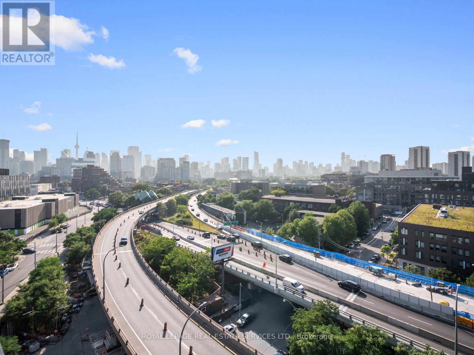 












904 - 21 LAWREN HARRIS SQUARE

,
Toronto,




Ontario
M5A0T4

