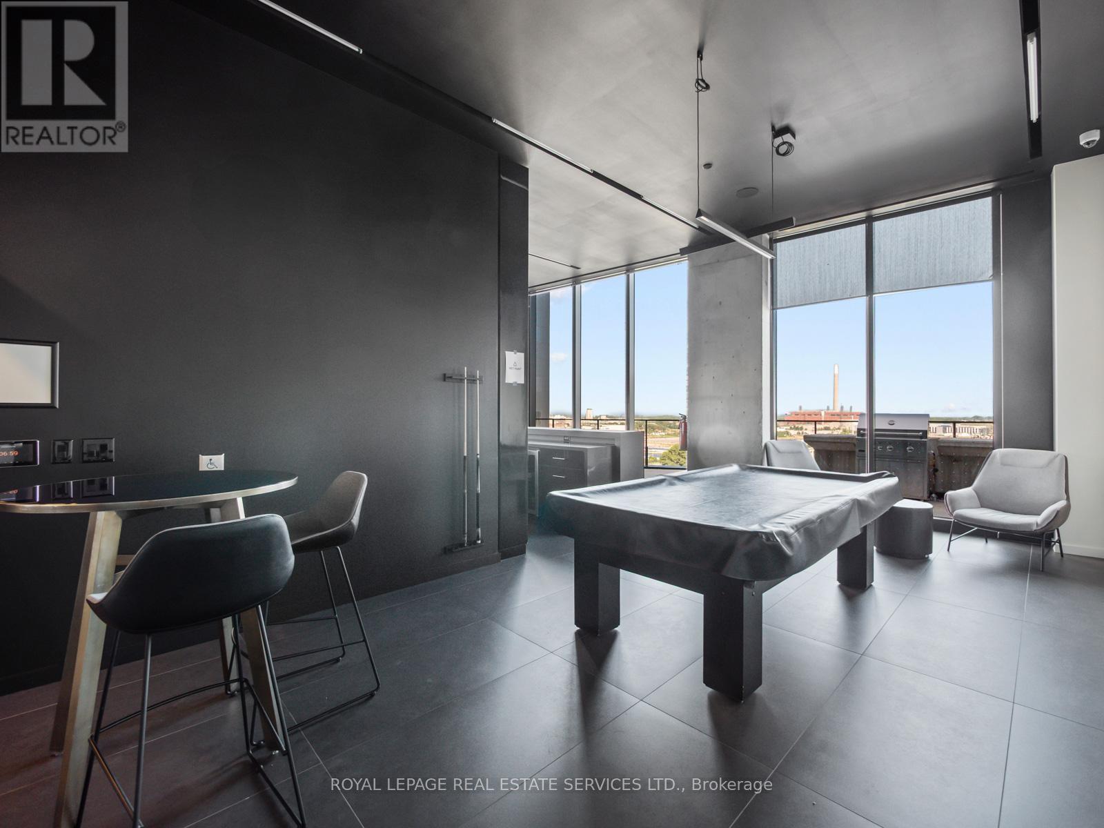 












904 - 21 LAWREN HARRIS SQUARE

,
Toronto,




Ontario
M5A0T4

