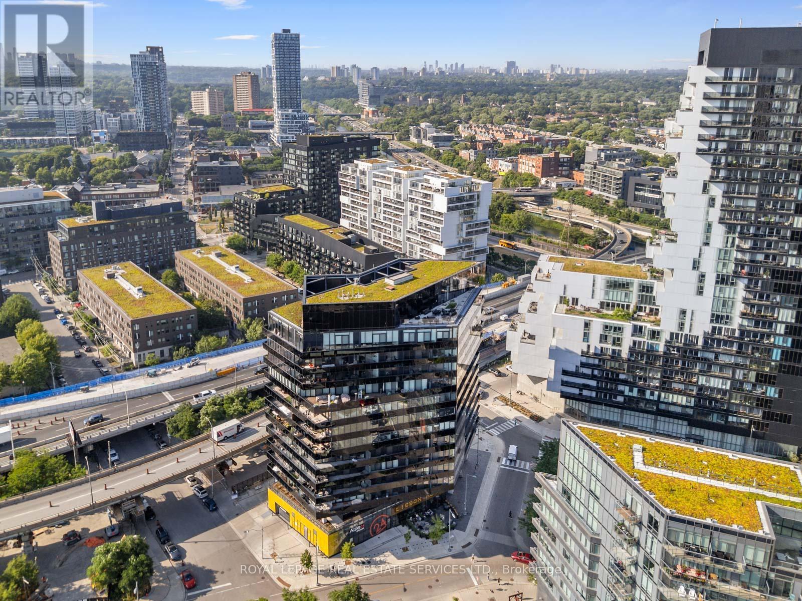 












904 - 21 LAWREN HARRIS SQUARE

,
Toronto,




Ontario
M5A0T4

