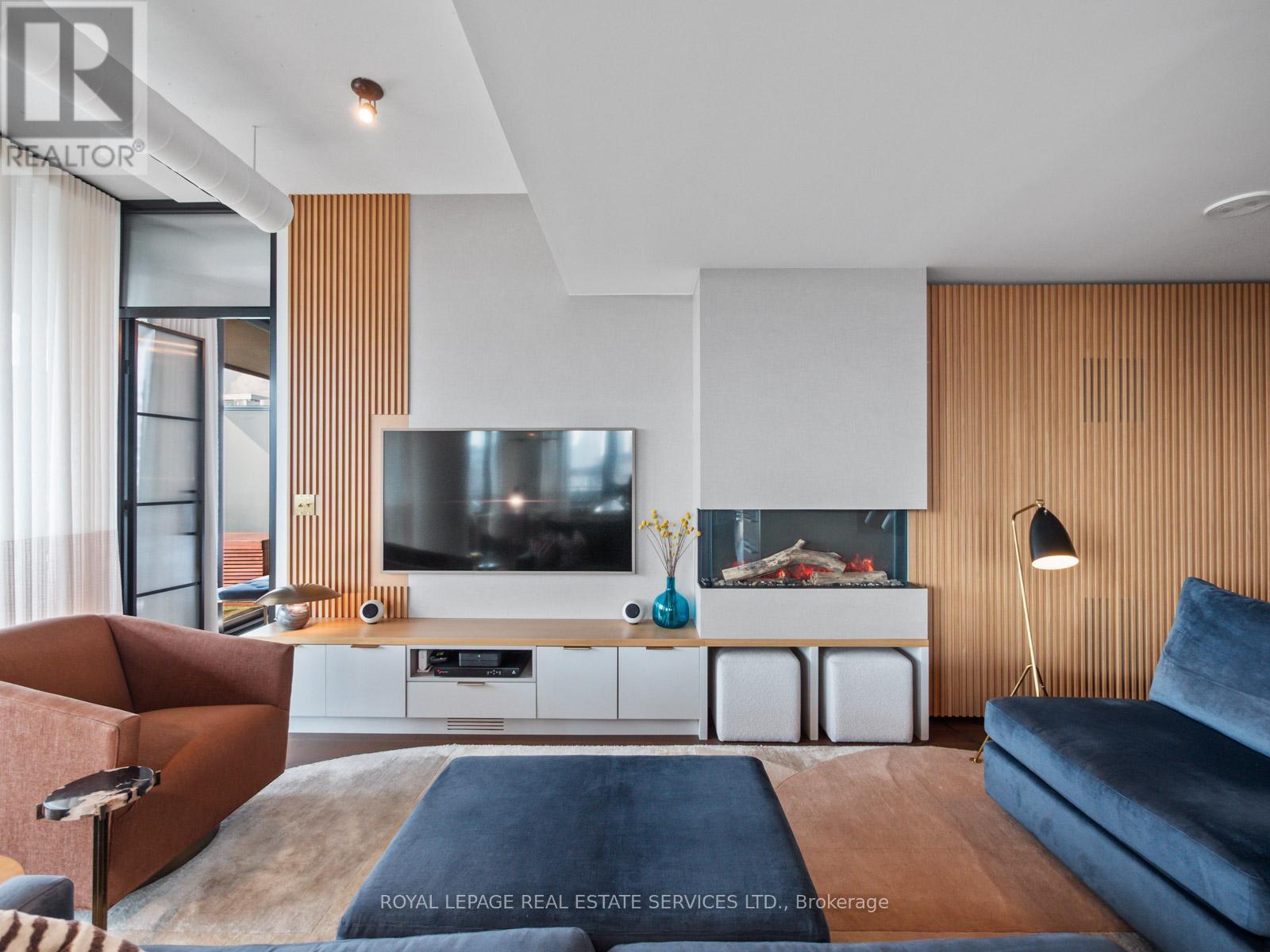 












904 - 21 LAWREN HARRIS SQUARE

,
Toronto,




Ontario
M5A0T4

