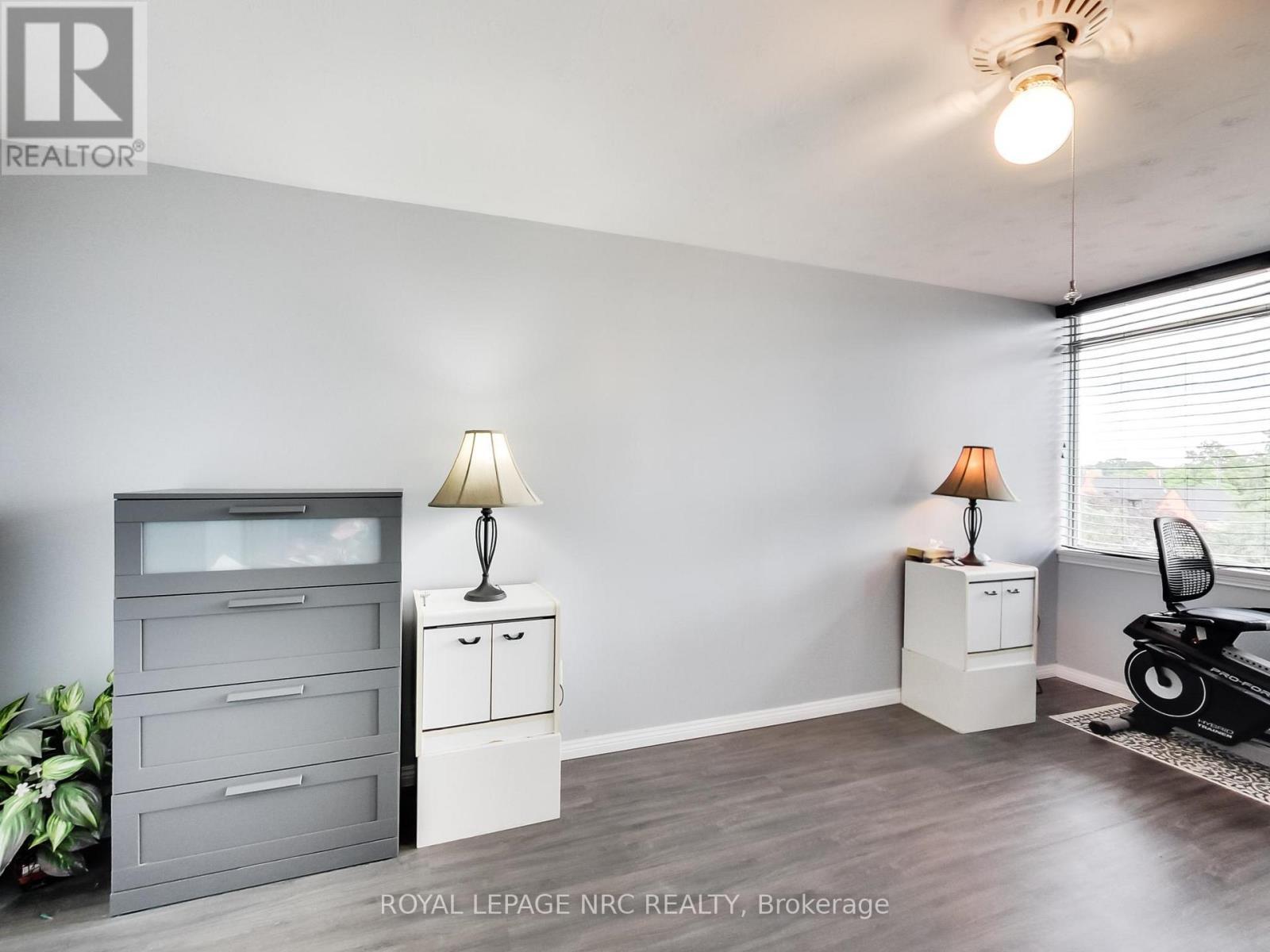 












405 - 30 HARRISFORD STREET

,
Hamilton,




Ontario
L8K6M9

