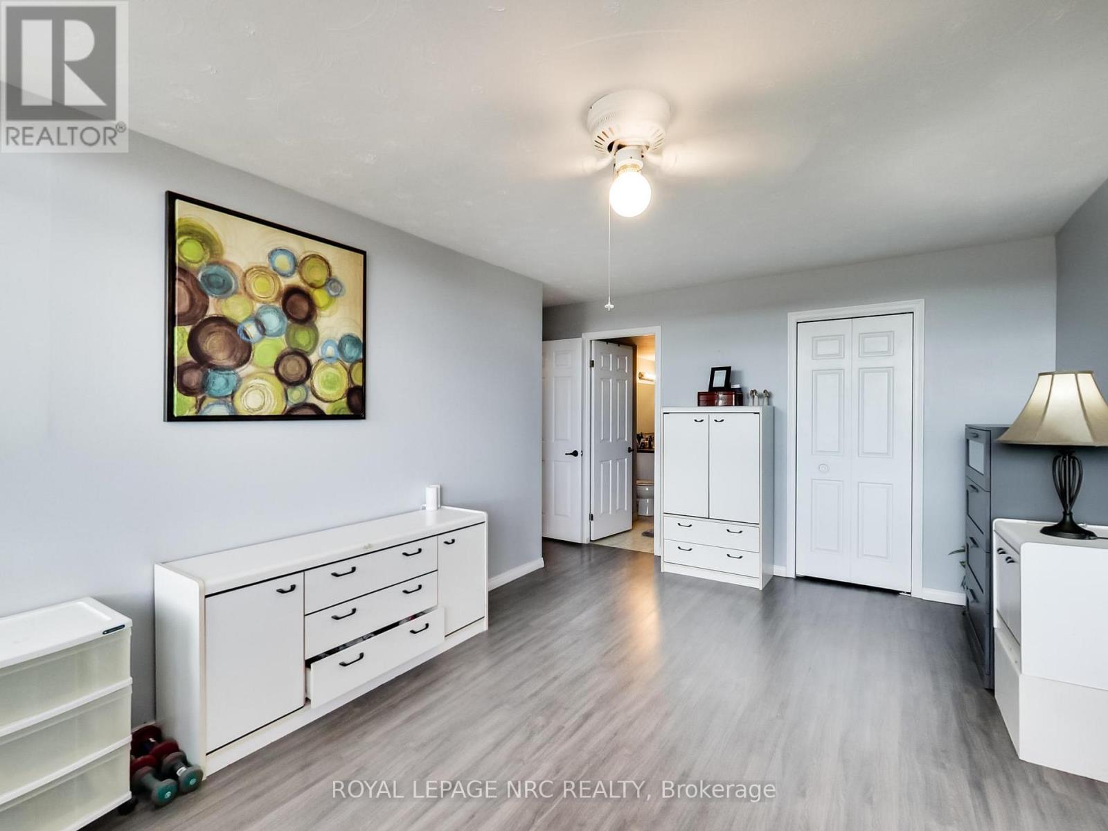 












405 - 30 HARRISFORD STREET

,
Hamilton,




Ontario
L8K6M9

